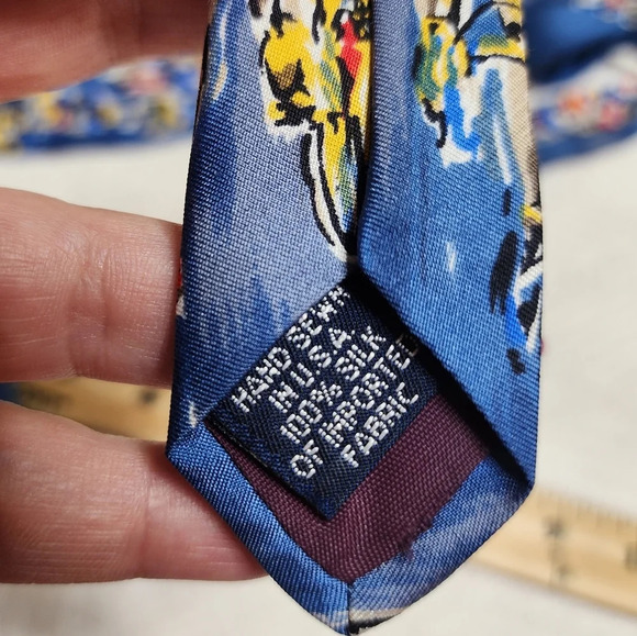 Lands' End Silk Cyclist Blue Tie. - Picture 4 of 6